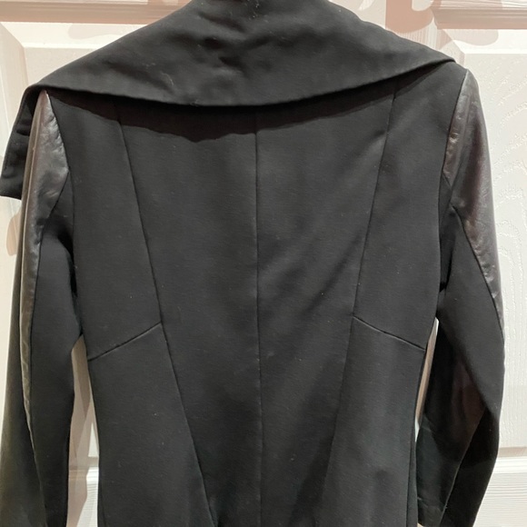 Danier Jacket - Picture 2 of 5